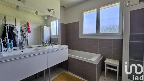 Location maison 6 pièces 140 m² Fontaine-sous-Jouy