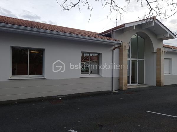 Local d activites de 41 m²