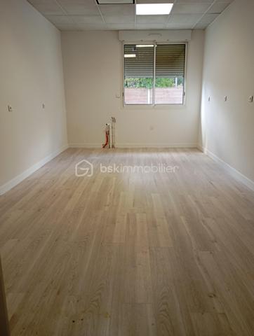 Local d activites de 41 m²