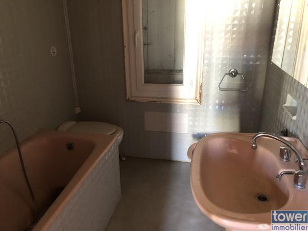 Appartement
                                                                                                                                                                                                                                                                                                                        10 pièce(s)                                                                                                                                                                                                          7 chambre(s)                                                                                                                                                                                                          340  m²
