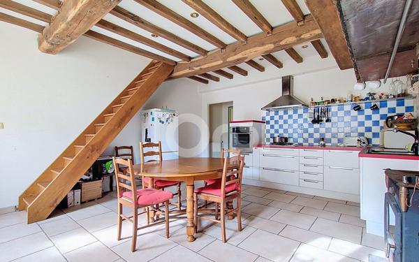 Maison à vendre    5 pièces • 143,45 m2 Froncles