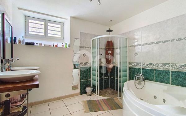 Maison à vendre    5 pièces • 143,45 m2 Froncles