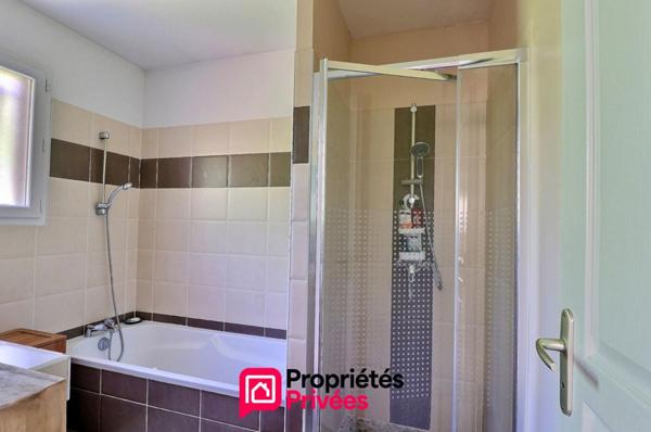 Proche Uzès, maison avec piscine