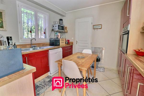 Proche Uzès, maison avec piscine