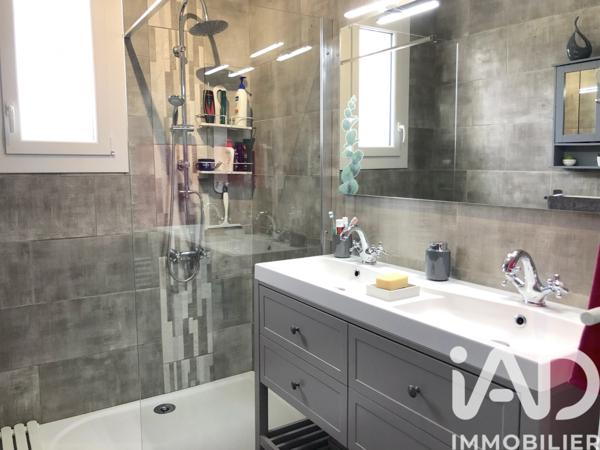 Maison à vendre 5 pièces 107 m² Saint-Aigulin