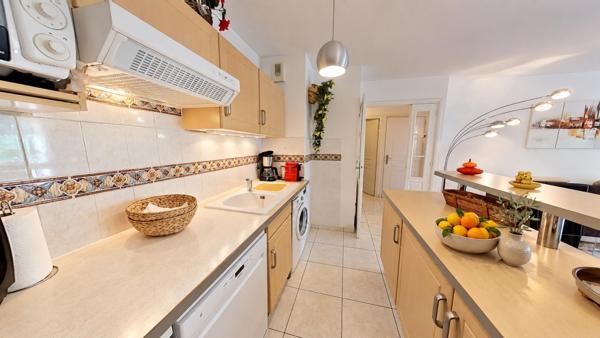 SAINT-AYGULF – LE GRAND PARC | 2 PIÈCES MEUBLÉ EN REZ-DE-JARDIN – TERRASSE 17,44 M² – PISCINE – PARKING