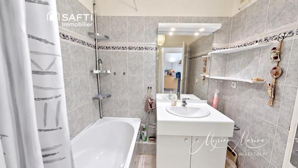 SAINT-AYGULF – LE GRAND PARC | 2 PIÈCES MEUBLÉ EN REZ-DE-JARDIN – TERRASSE 17,44 M² – PISCINE – PARKING