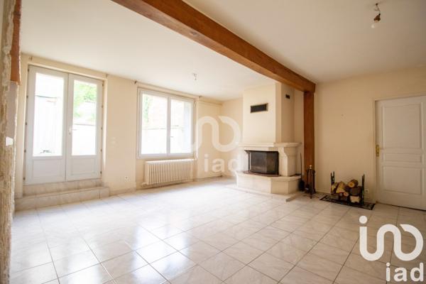 Maison traditionnelle 3 pièces de 85 m² à Vinneuf (89140)