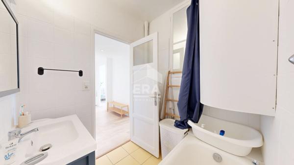 NICE - FLEURS / L. COCHOIS : JOLI 2 PIÈCES AVEC BALCONS ET MAGNIFIQUE VUE MER