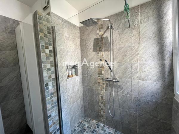 Appartement à SAINT-NOM-LA-BRETECHE, 78860 - 6 pièces 165m²