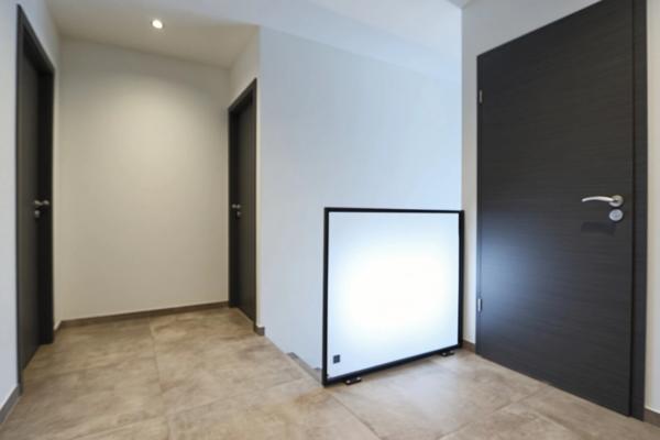 Vous rêvez d’une maison moderne aux finitions premium à Florange ? Cette pépite de 2023 avec cuisine haut de gamme et verrières design va vous séduire !