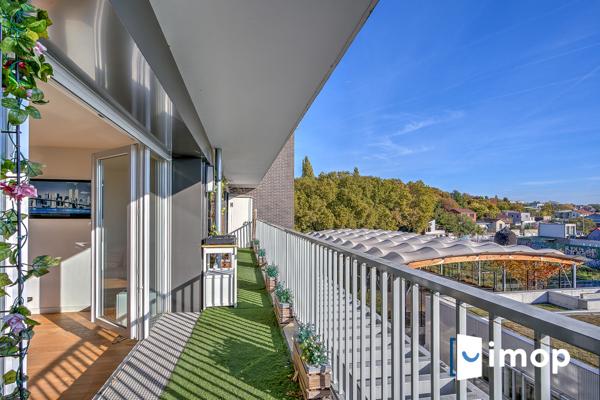 Lumineux 3 pièces 2 chambres avec terrasse et vue dégagée