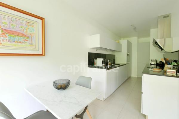 Dpt Yvelines (78), à vendre NOISY LE ROI Résidence des Princes appartement T4 de 115 m²