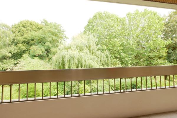 Dpt Yvelines (78), à vendre NOISY LE ROI Résidence des Princes appartement T4 de 115 m²