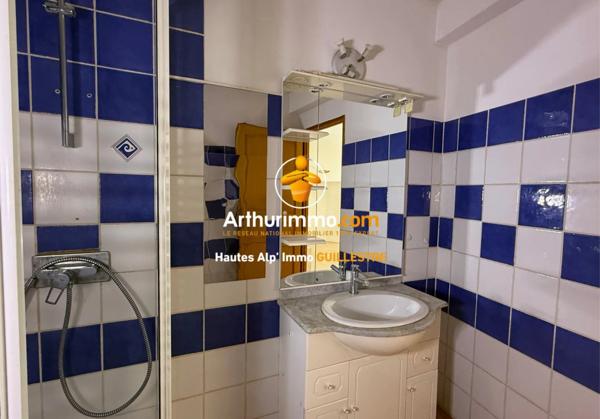 Location                                                      Appartement
                        
                     2 pièces                      60 m2                     à Guillestre