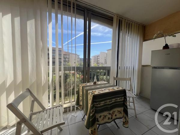 Appartement F2 à vendre  2 pièces - 31 m 2   STE MAXIME  - 83