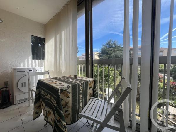 Appartement F2 à vendre  2 pièces - 31 m 2   STE MAXIME  - 83