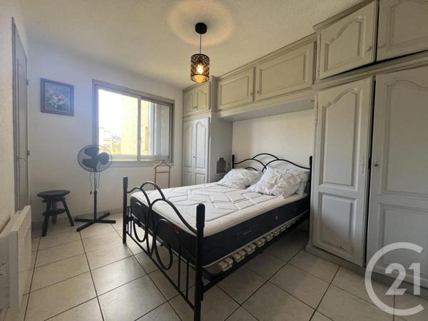 Appartement F2 à vendre  2 pièces - 31 m 2   STE MAXIME  - 83