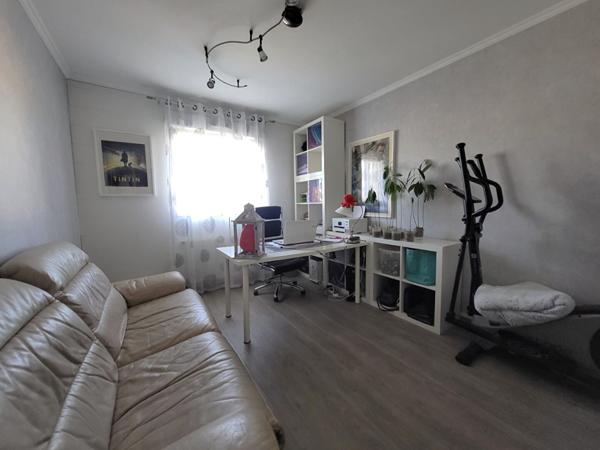 Maison familiale avec piscine chauffée