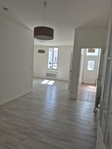 Maison 2 pièce(s) 1 chambre(s) 57 m²