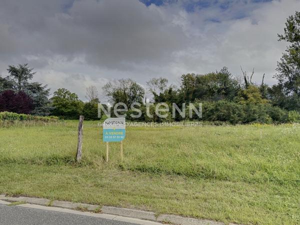 TERRAIN A BATIR A VENDRE - SALENCY (60400) - 1051 M² - POSSIBILITE DE CONSTRUIRE DEUX MAISONS -