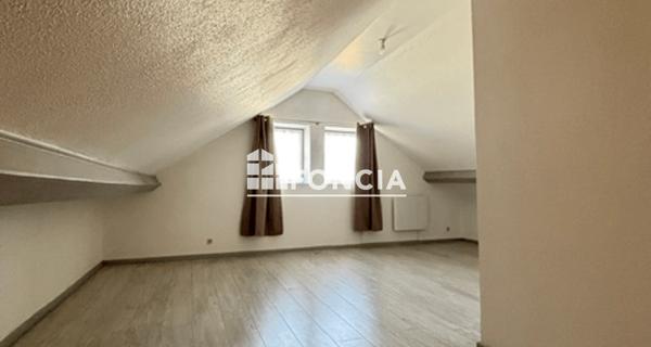 Location Appartement 2 pièces 42.23 m² - Villefranche-sur-saône 69400