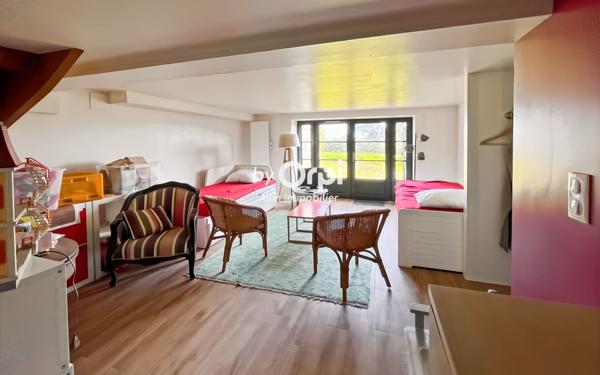 Maison à vendre    6 pièces •  Bézenet