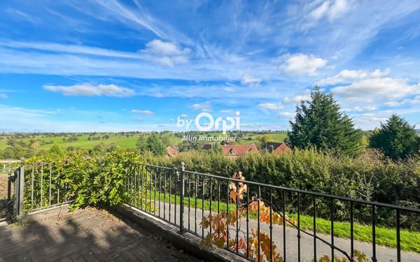 Maison à vendre    6 pièces •  Bézenet