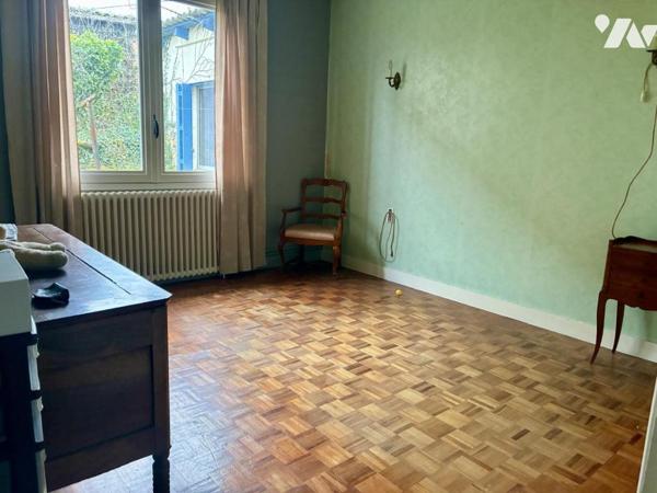 Traditionnelle cossue en bon état