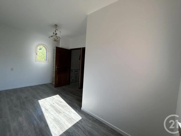 Maison à vendre  5 pièces - 181 m 2   LIMOUX  - 11