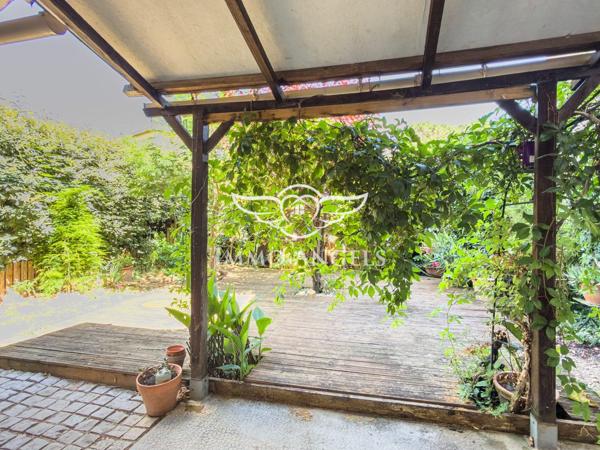 Maison Mitoyenne avec Jardin et Garage