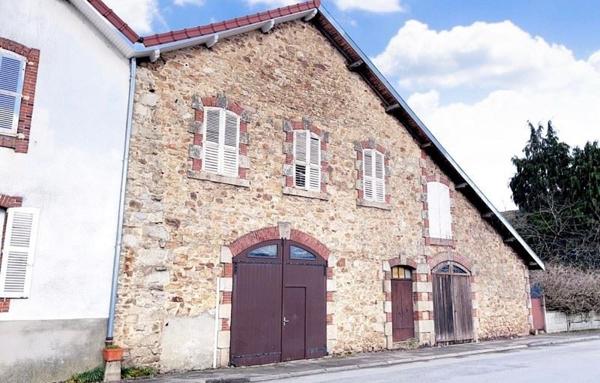 Immeuble à vendre |  Séreilhac |  600 m²