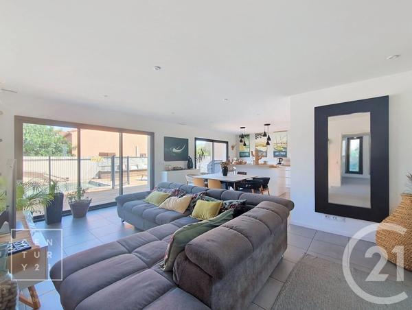 Maison à vendre  5 pièces - 129 m 2   ESTAGEL  - 66