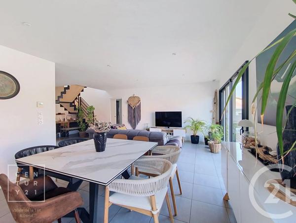 Maison à vendre  5 pièces - 129 m 2   ESTAGEL  - 66