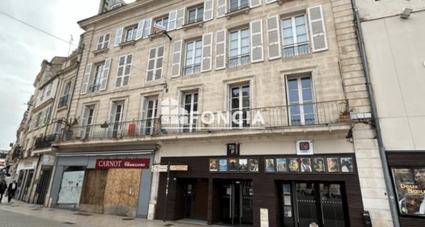 Location Studio 27 m² - Poitiers 86000