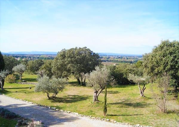 L'Isle-sur-la-Sorgue (84800) Proprieté 290m 2