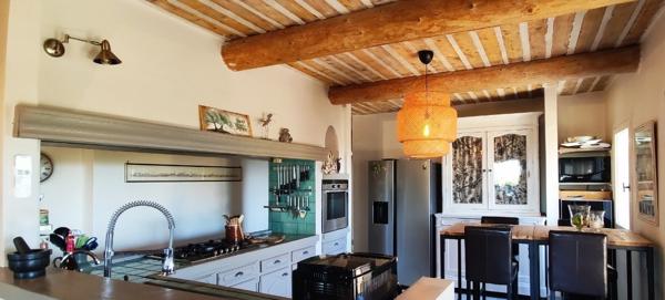 L'Isle-sur-la-Sorgue (84800) Proprieté 290m 2