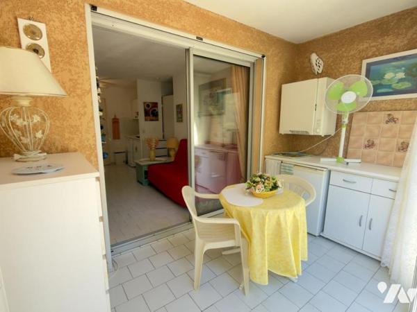 À Vendre - Appartement 2 pièces avec place de parking proche du centre-ville