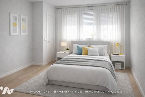 Saint-Etienne Rond-Point, F5 97 m2 , GARAGE  + 1 place de PARKING extérieure, à rafraichir 95 000 €