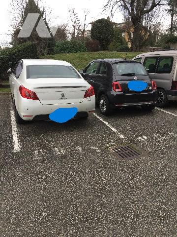 Saint-Etienne Rond-Point, F5 97 m2 , GARAGE  + 1 place de PARKING extérieure, à rafraichir 95 000 €