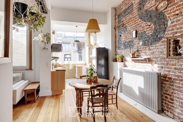 Appartement traversant et authentique à deux pas de la place de la République