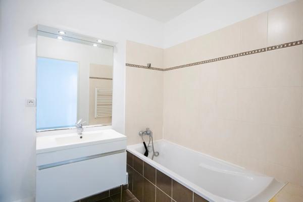 À vendre appartement T3 de 67 m² à MARSEILLE 10E ARRONDISSEMENT