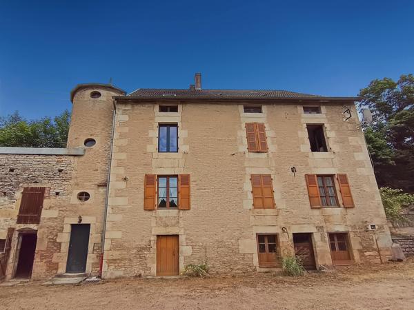 Aignay-le-Duc (21510) Ancien moulin de 265 m² et ses dépendances sur 3 hectares de terrain 21510 AIGNAY-LE-DUC