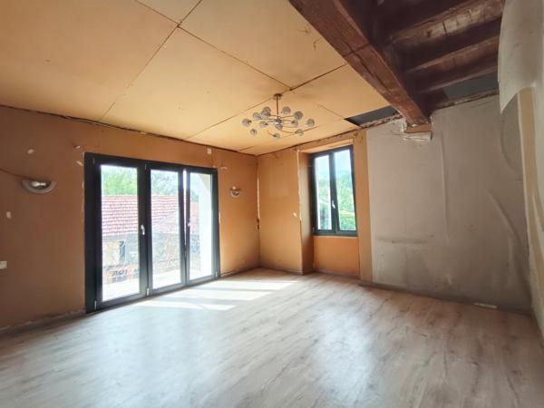 Aignay-le-Duc (21510) Ancien moulin de 265 m² et ses dépendances sur 3 hectares de terrain 21510 AIGNAY-LE-DUC