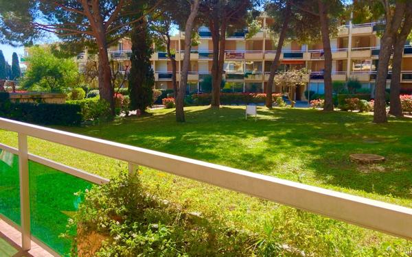 Appartement à vendre    2 pièces •  Bormes-les-Mimosas
