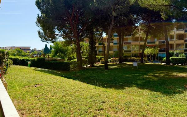 Appartement à vendre    2 pièces •  Bormes-les-Mimosas