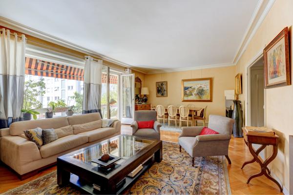 Lyon 6e – Vendôme – Appartement de 118 m² – 2 chambres, possibilité 3 – Grands balcons