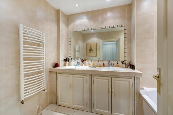 Lyon 6e – Vendôme – Appartement de 118 m² – 2 chambres, possibilité 3 – Grands balcons