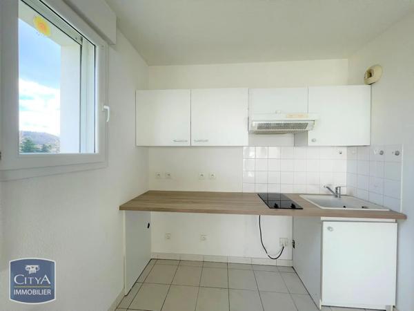 Appartement à louer 2 pièces 45.82m² Pineuilh (33220)