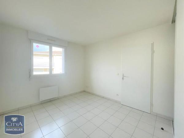 Appartement à louer 2 pièces 45.82m² Pineuilh (33220)